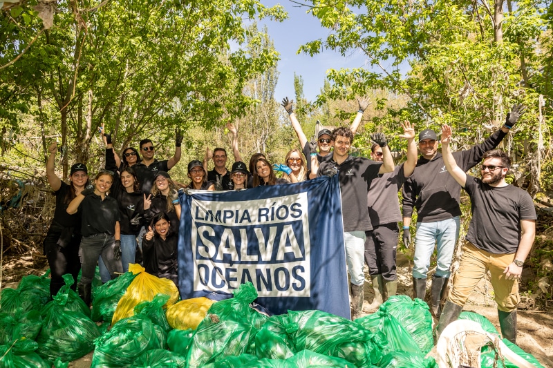 Foto de limpia rios, salva oceanos